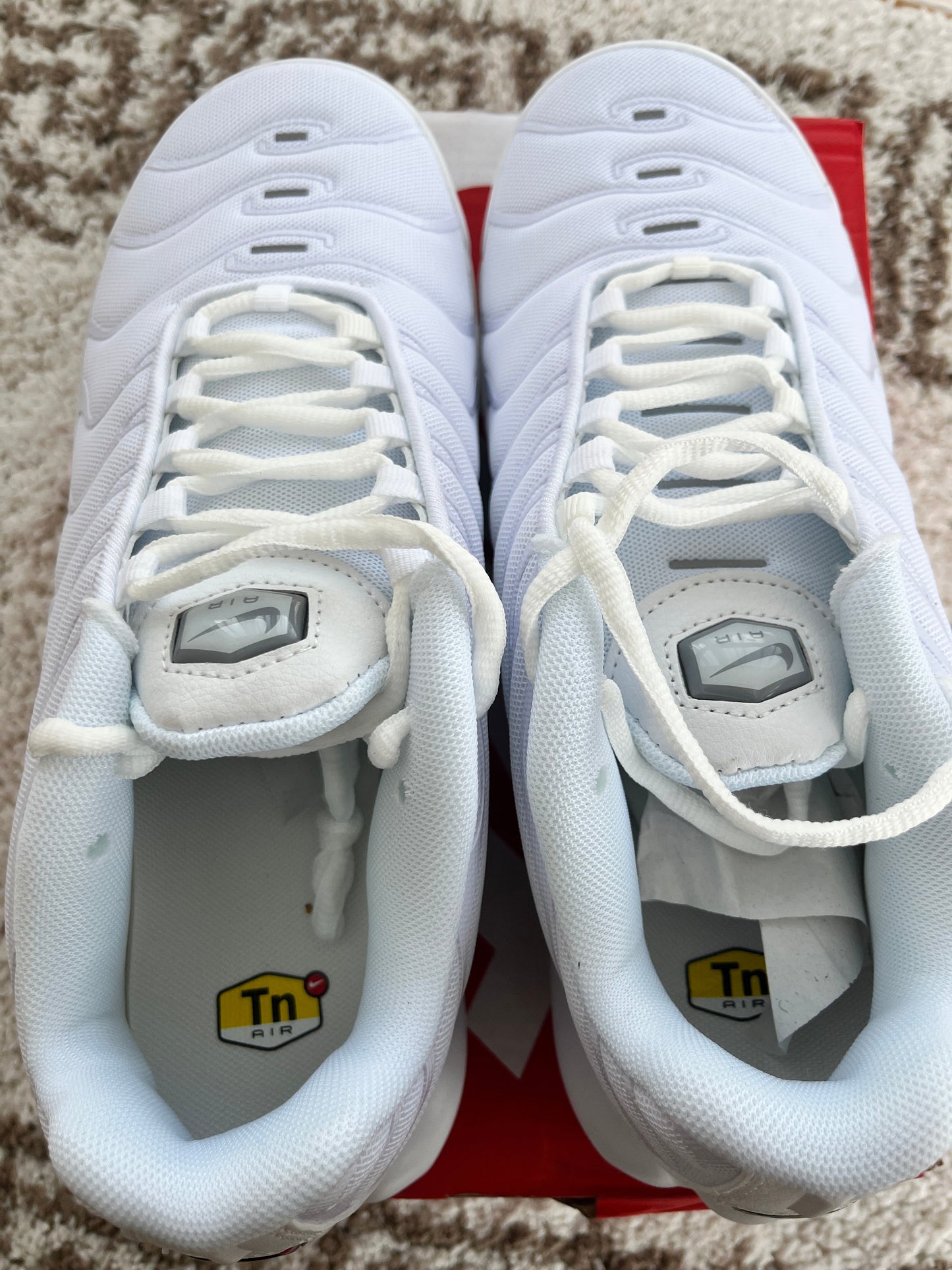 adidasi triple white cu perna de aer
