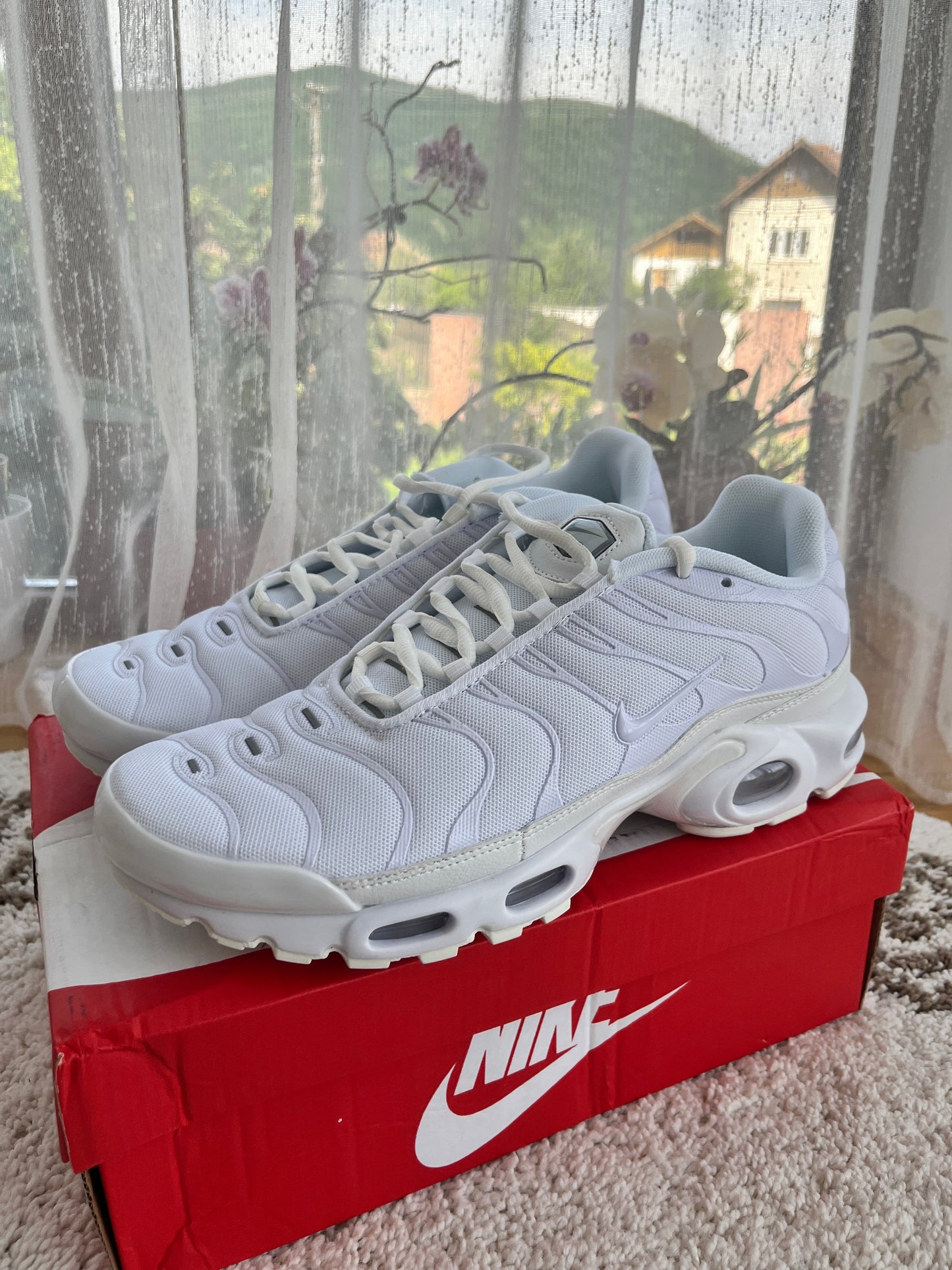 adidasi triple white cu perna de aer