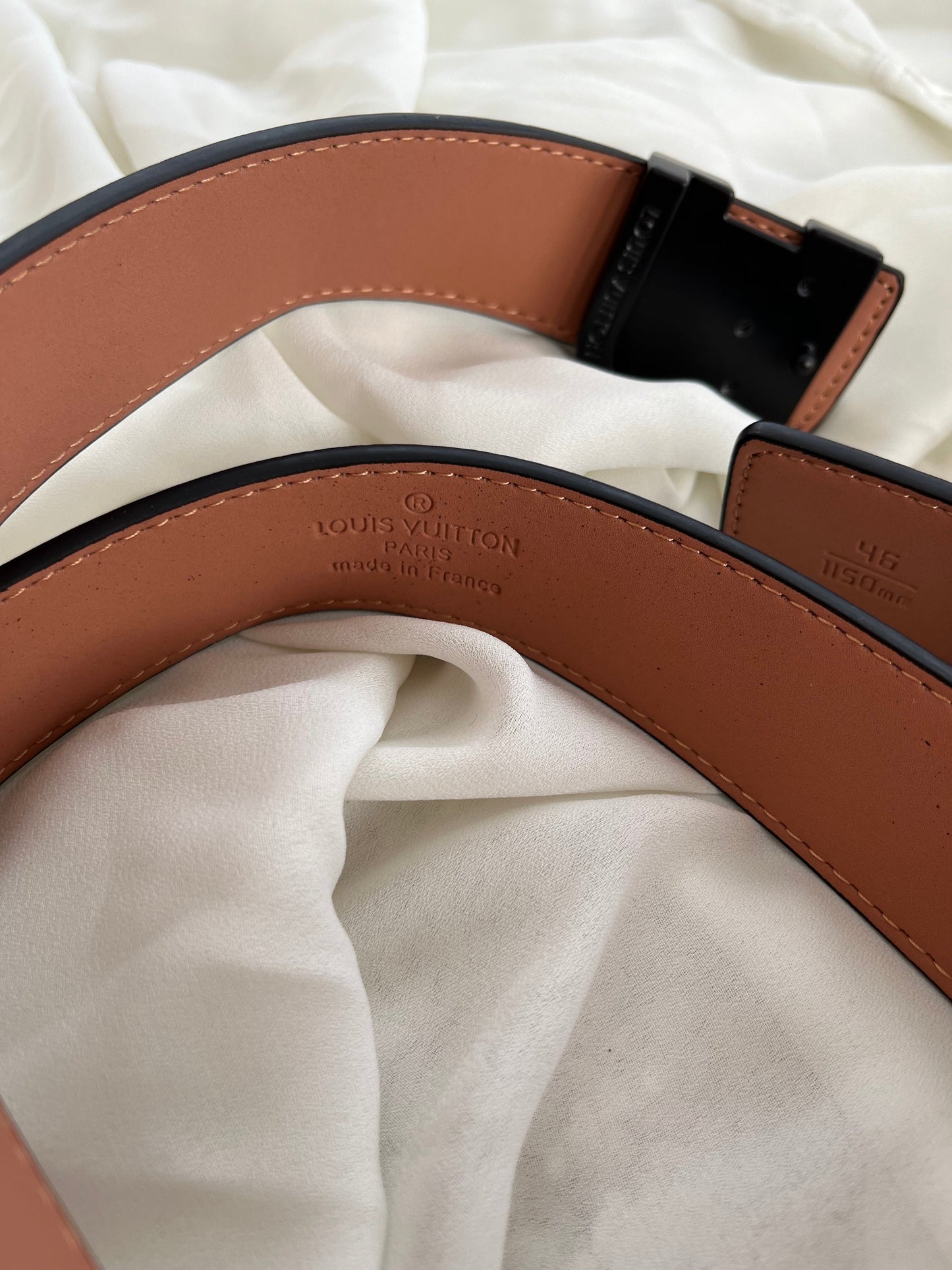 Curea full neagra