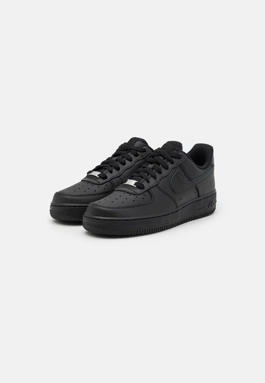 Adidasi Triple Black 1
